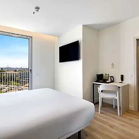 Centro Massarelos 3*